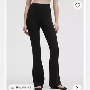 Lulu lemon high waisted yoga pants size 2